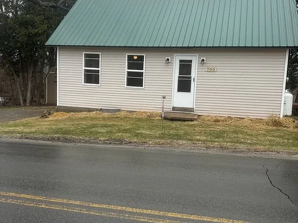 700 Bayley Hazen Rd, Peacham, VT 05862