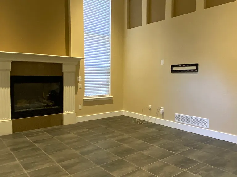 9113 Kornbrust Cir — Photo 16
