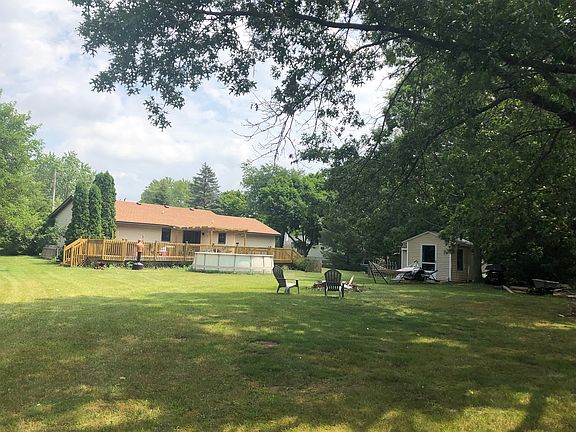 2nd image of 2372 Lakehurst Dr NE