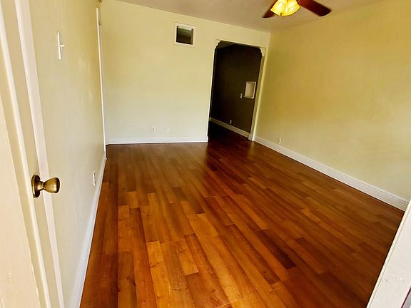 2nd image of 1125 SE 6th Ter #8