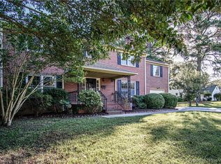 402 Pin Oak Rd, Newport News, VA 23601