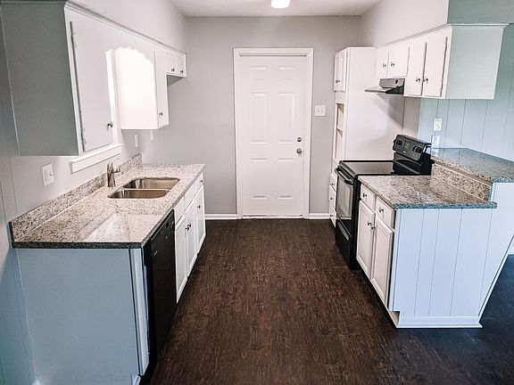 2nd image of 5638 Canterway Dr