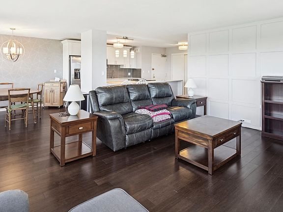 4th image of 3550 N Lake Shore Dr APT 501