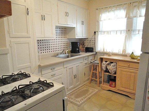 2nd image of 65 Pullman Ave