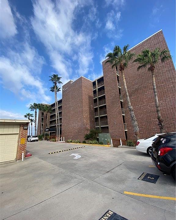 1st image of 4334 Ocean Dr APT 606