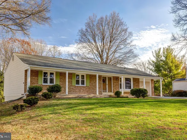 1505 Gingerwood Ct, Vienna, VA 22182