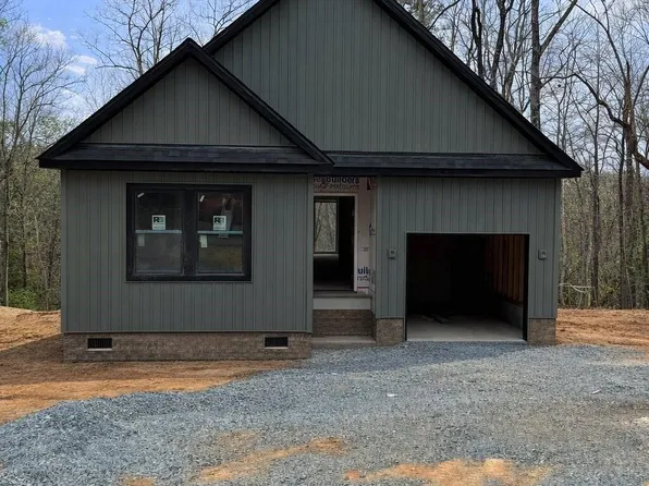 123 Chapel Hill Dr, Troy, NC 27371