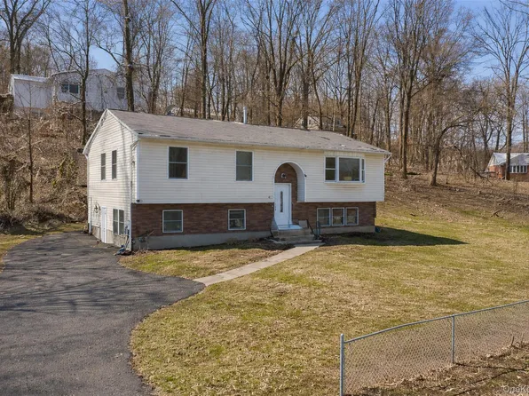 153 S Pascack Road, Nanuet, NY 10954