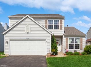 1642 Amaryllis Dr, Romeoville, IL 60446
