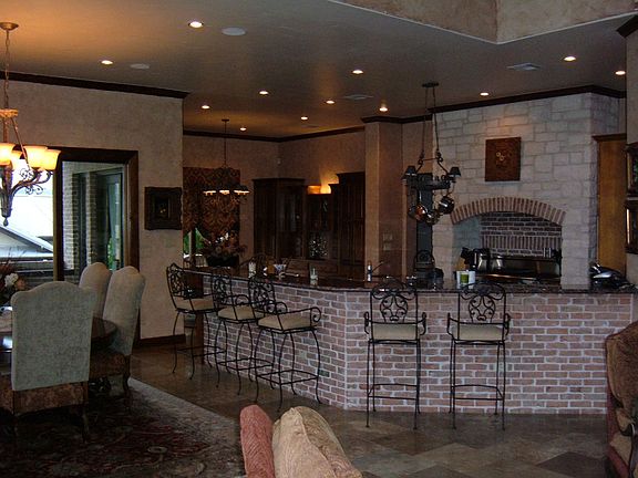 3rd image of 308 River Chase Ct