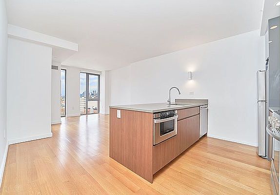 5th image of 223 4th Ave APT 10C