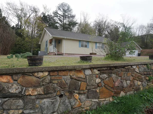 200 N Center St, Marshall, AR 72650