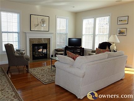 Livingroom with fireplace