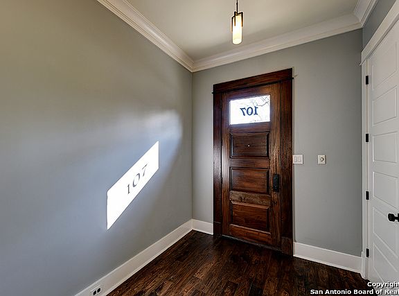 4th image of 107 Eaton St #0
