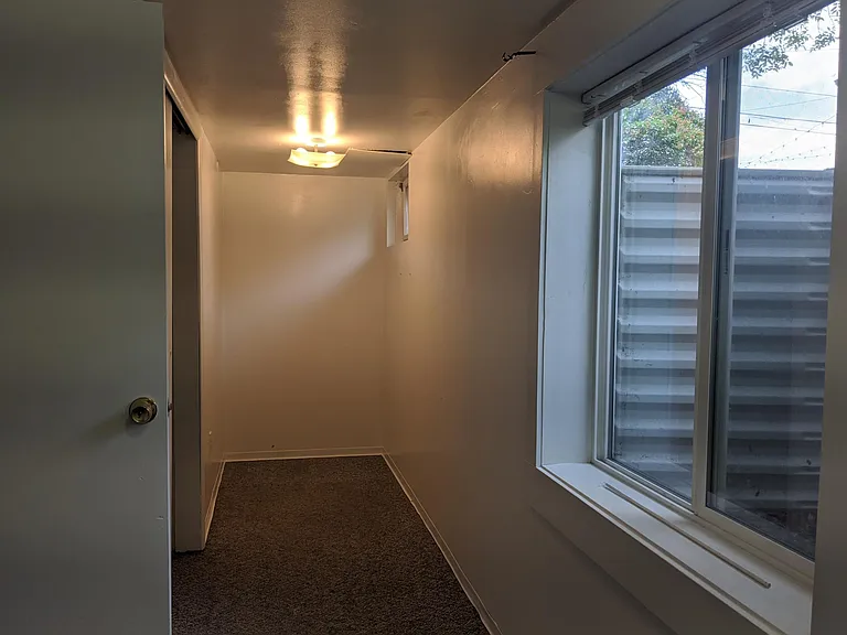 517 S 13th Ave — Photo 17