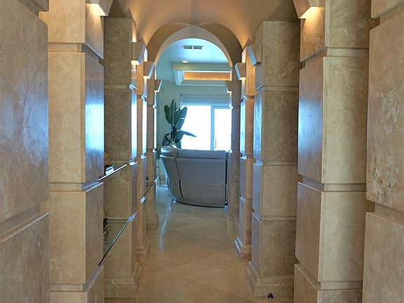 2nd image of 6105 Laguna Cir N