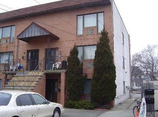 13726 Centreville St, Ozone Park, NY 11417