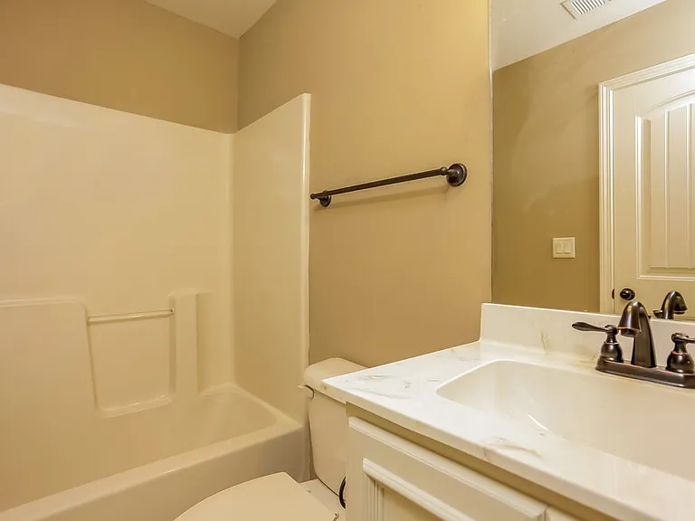 4694 W Dublin — Photo 12