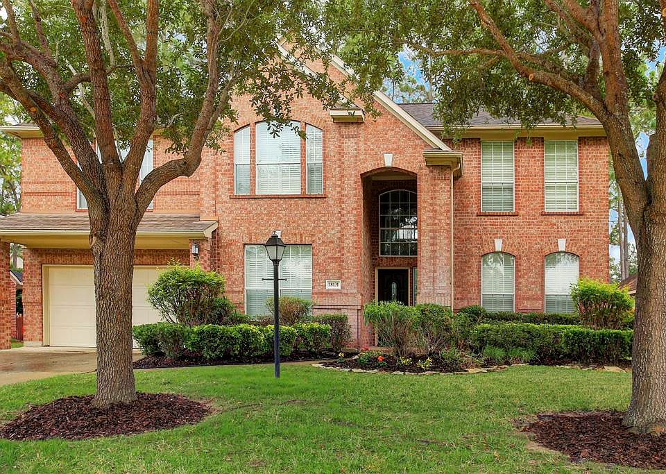 1st image of 18131 Courtly Estates Ln