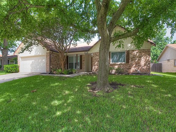 10108 Buffalo Grove Rd-3.jpg