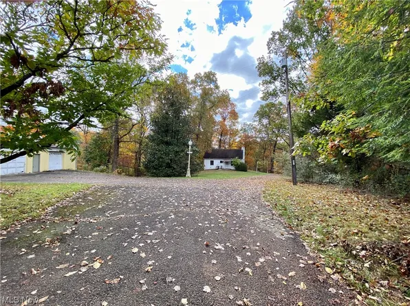 111 Ashby Ridge Rd, Parkersburg, WV 26104