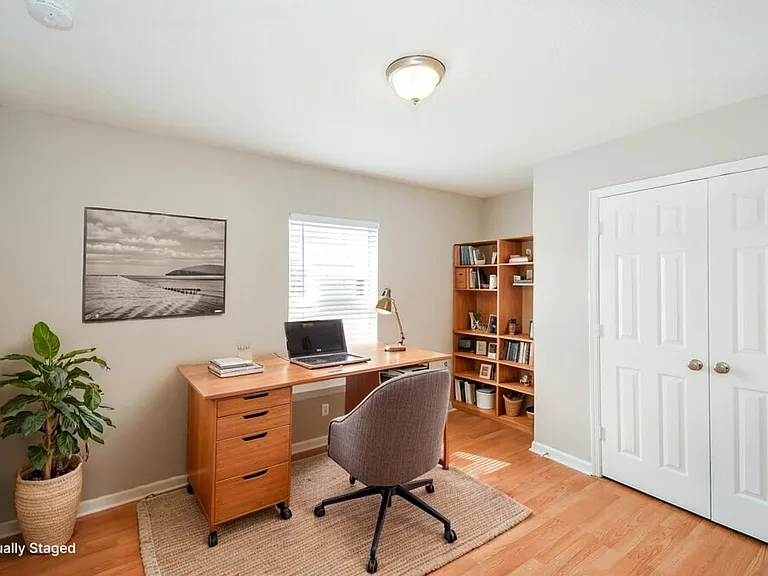 1032 Beckingham Dr — Photo 15