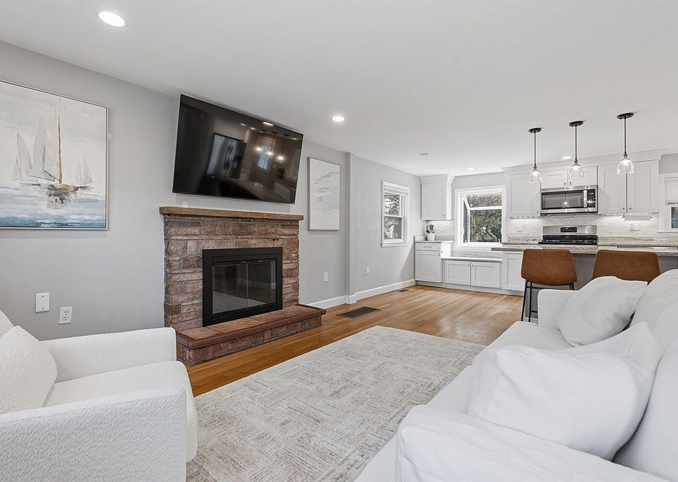 1st image of 25 Hazelmere Rd