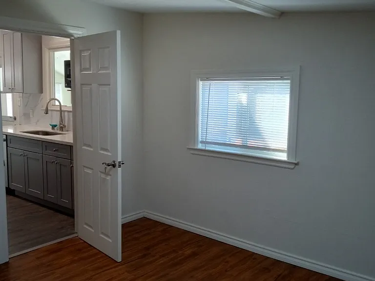 14480 Robinson Ave — Photo 29