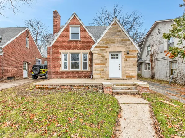 54 Dakota St, Pontiac, MI 48341