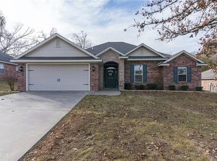 715 S 14th St, Lavaca, AR 72941