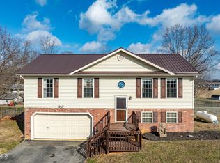 115 Maple Ridge Dr, Jonesborough, TN 37659