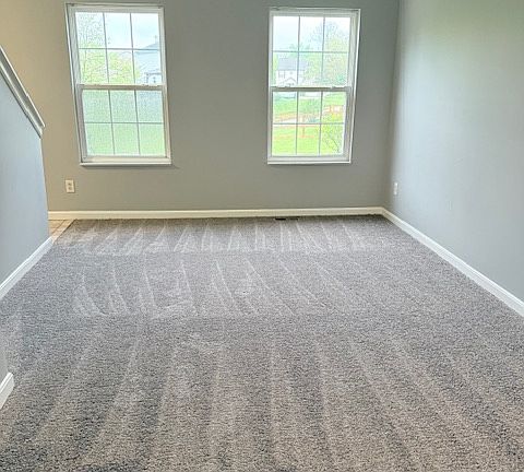 4th image of 640 Ellen Dr