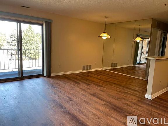 3rd image of 15153 Seagull Dr #5