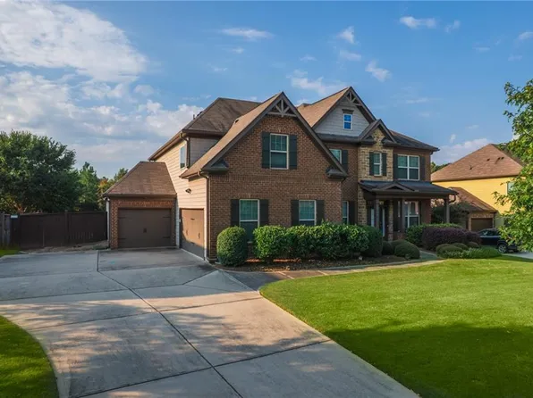 210 Birchin Dr, Woodstock, GA 30188