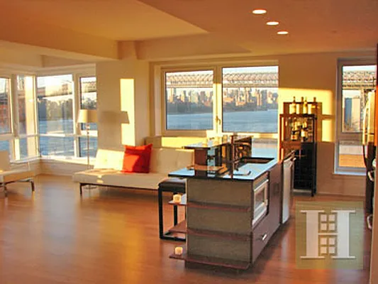 Rented by Halstead Real Estate | media 19