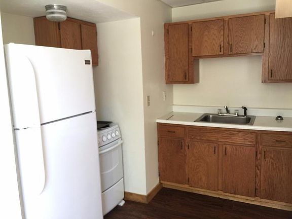 3rd image of 30 High School Ave APT 3