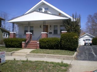 232 W Almond St, Vineland, NJ 08360