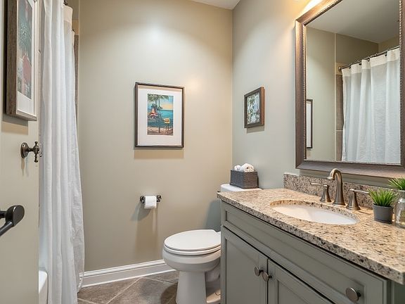 3rd image of 2100 N Main St #1