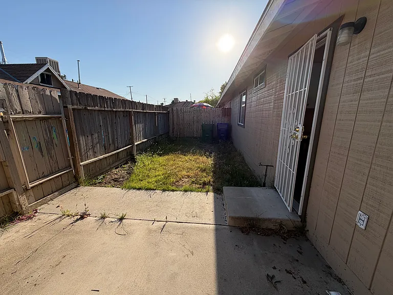 205 Warren Ave #A — Photo 11
