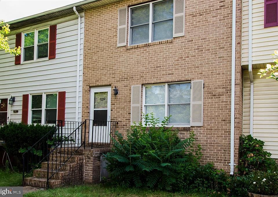 1st image of 839 Vine St