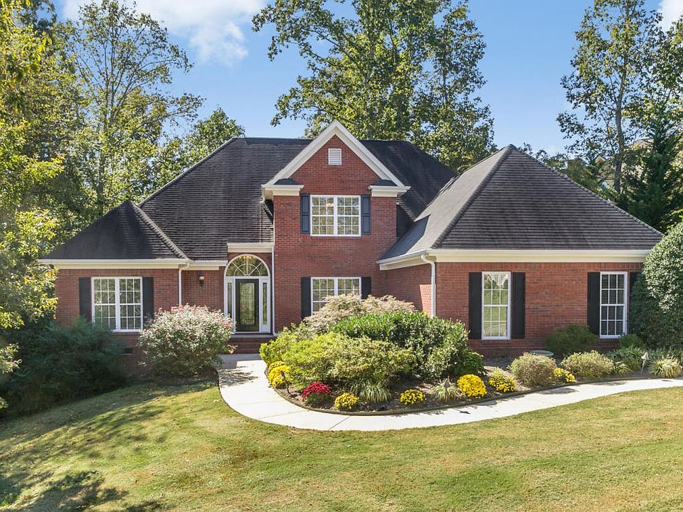 1649_Oakhurst_Dr_01