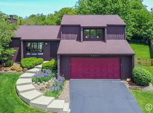 3304 Creekside Ct, Woodridge, IL