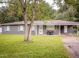3609 Doris Cir, Moss Point, MS 39563