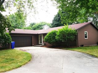 3527 N Windward Ln, Appleton, WI 54911