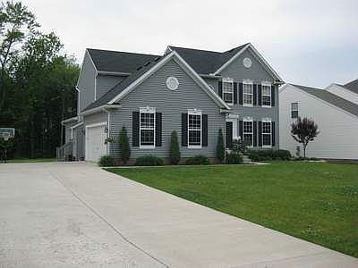 4 Bedroom home w/pool