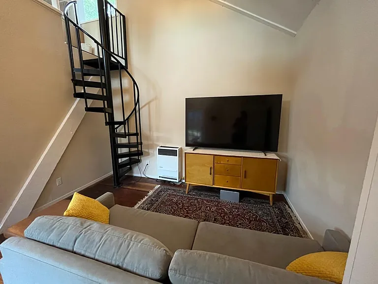 332 Bayview St #A — Photo 15