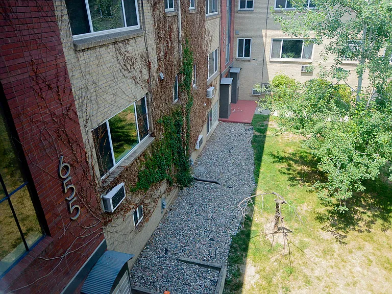 655 N Washington St #1C — Photo 27