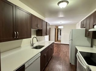 5220 Interlachen Blvd APT 15, Edina, MN 55436