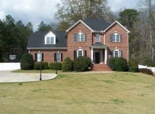 406 Shady Valley Dr, Carrollton, GA 30116