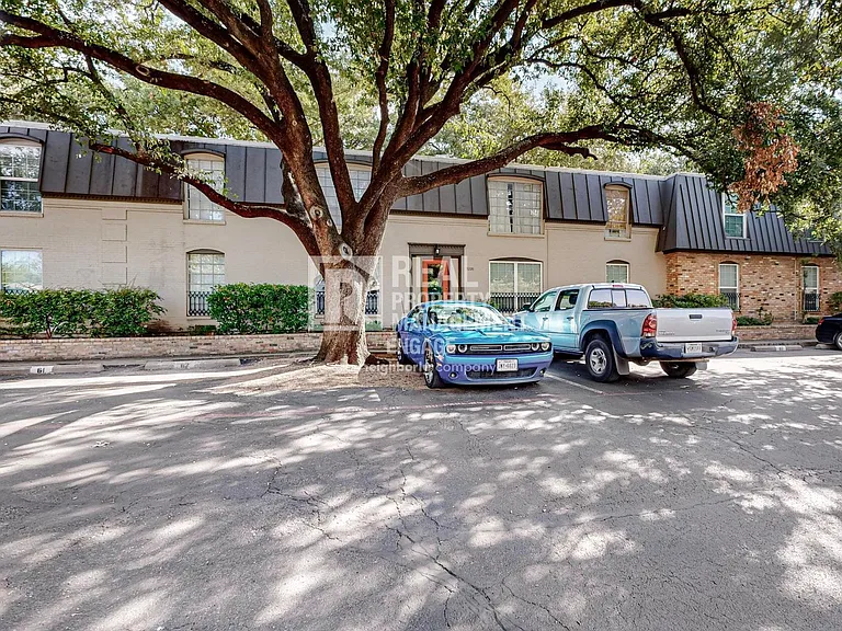 5220 Fleetwood Oaks Ave #210 — Photo 3
